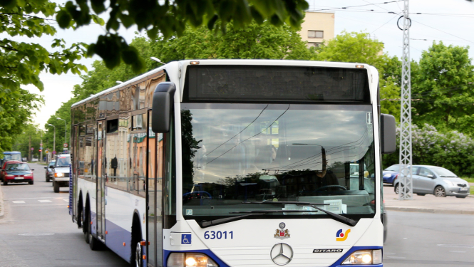 autobuss