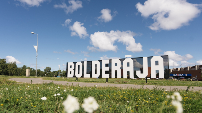 Uzraksts Bolderāja