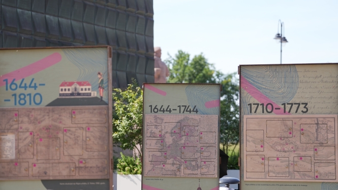 Izstāde Rātslaukumā "Rīgas stāsti. Rīgas rātei 800"