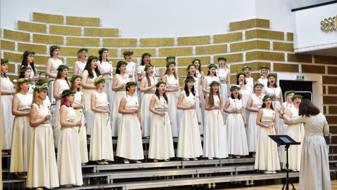 Sieviešu koris “Rīgas kamerkoris” 