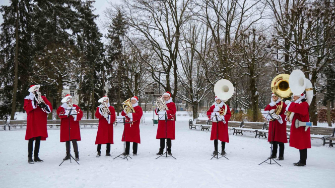 Ziemassvētku tubas