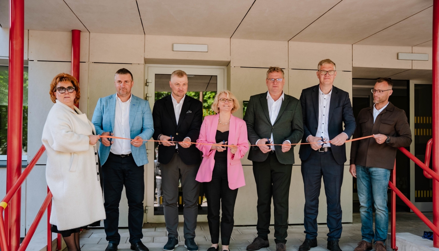 Atklāj sociālo pakalpojumu centru “Burtnieks”