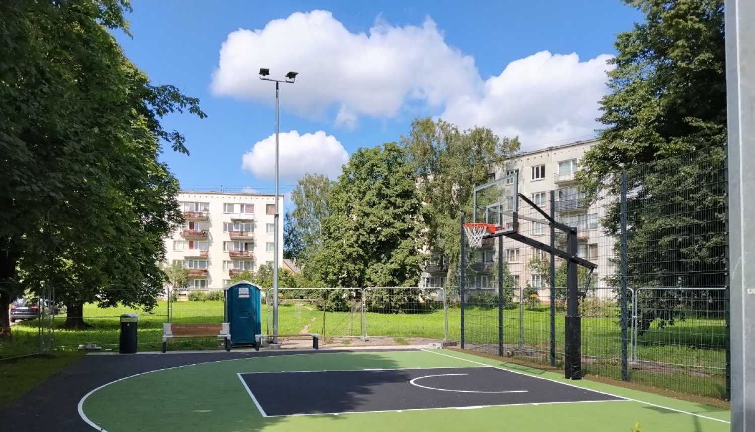 Basketbola laukums Stirnu ielā