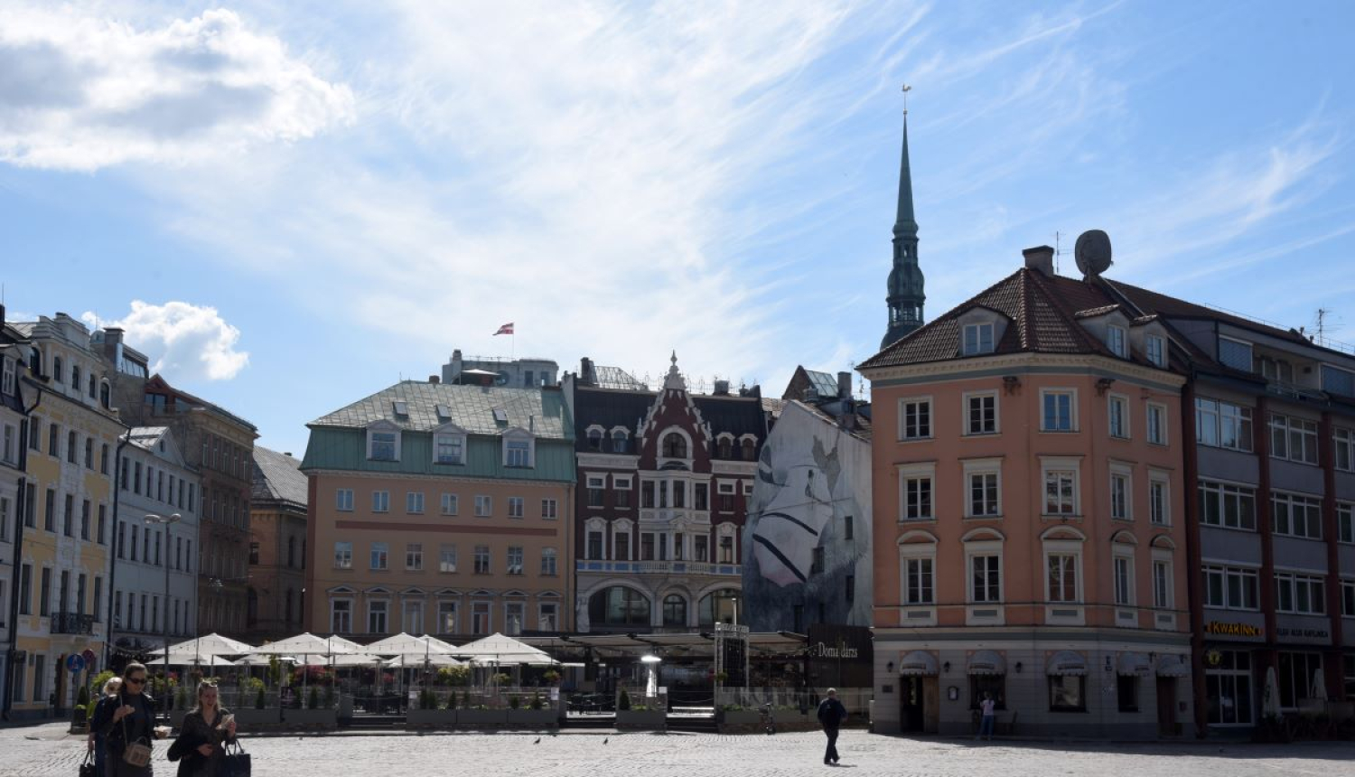 Doma laukums