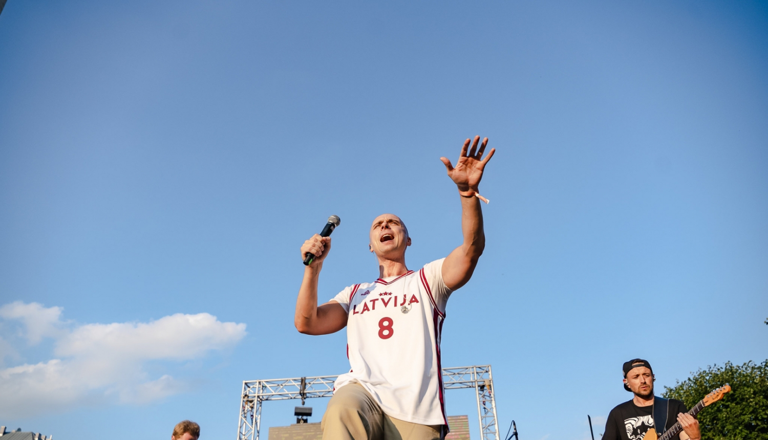 Dziedātājs Dons