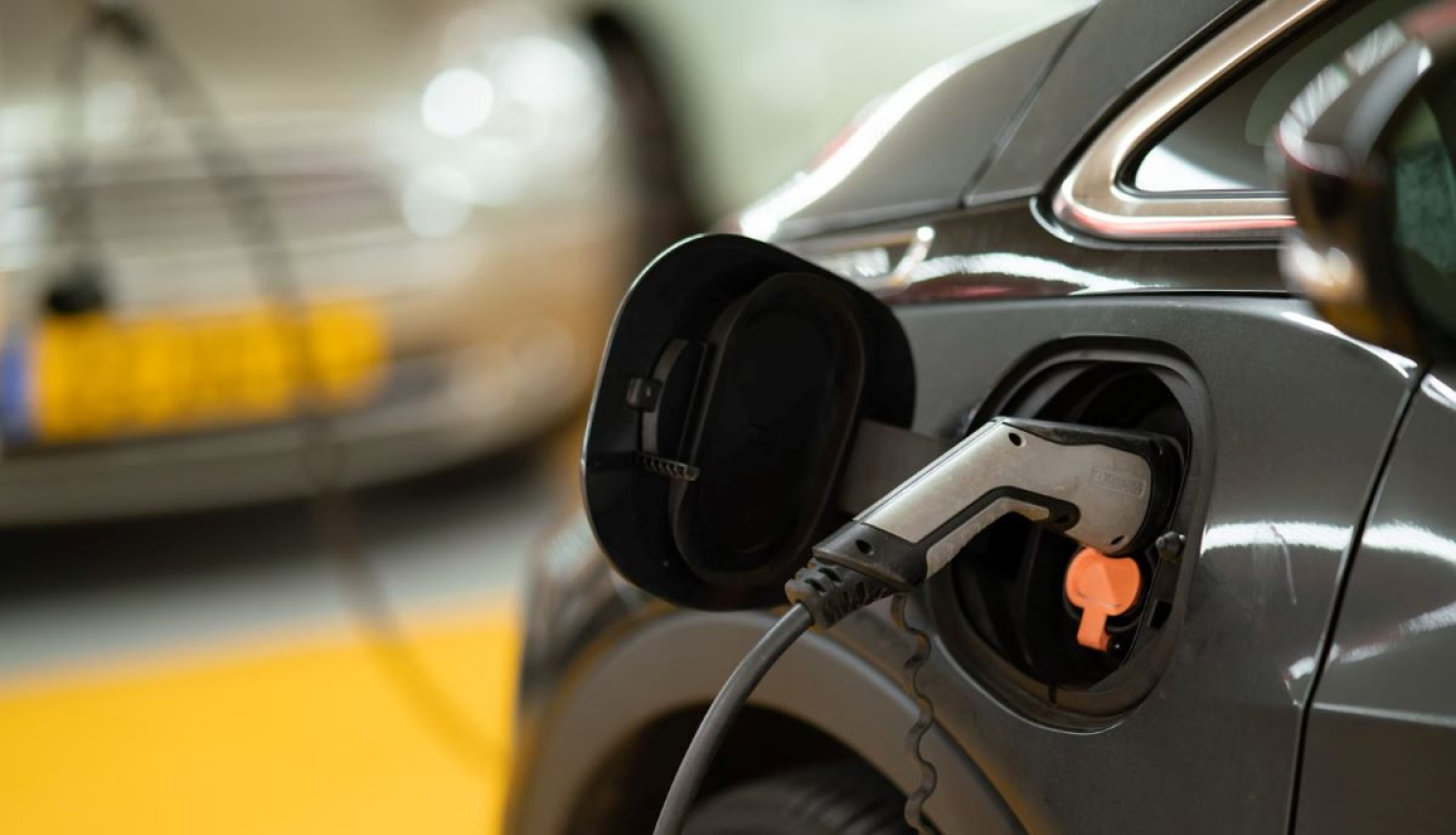 Elektroauto uzlāde