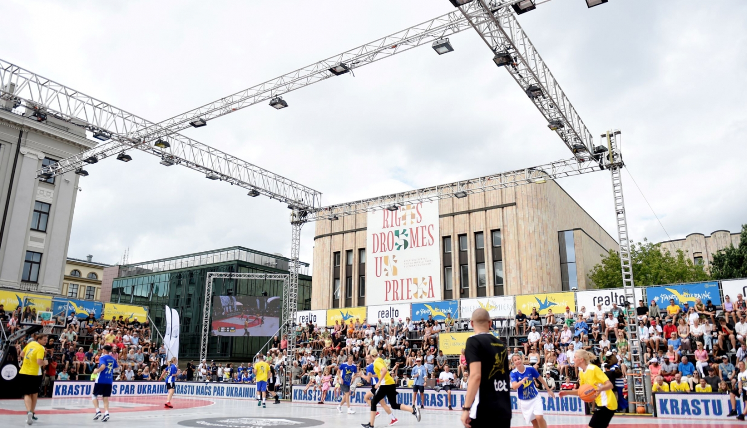 Spelē basketbolu