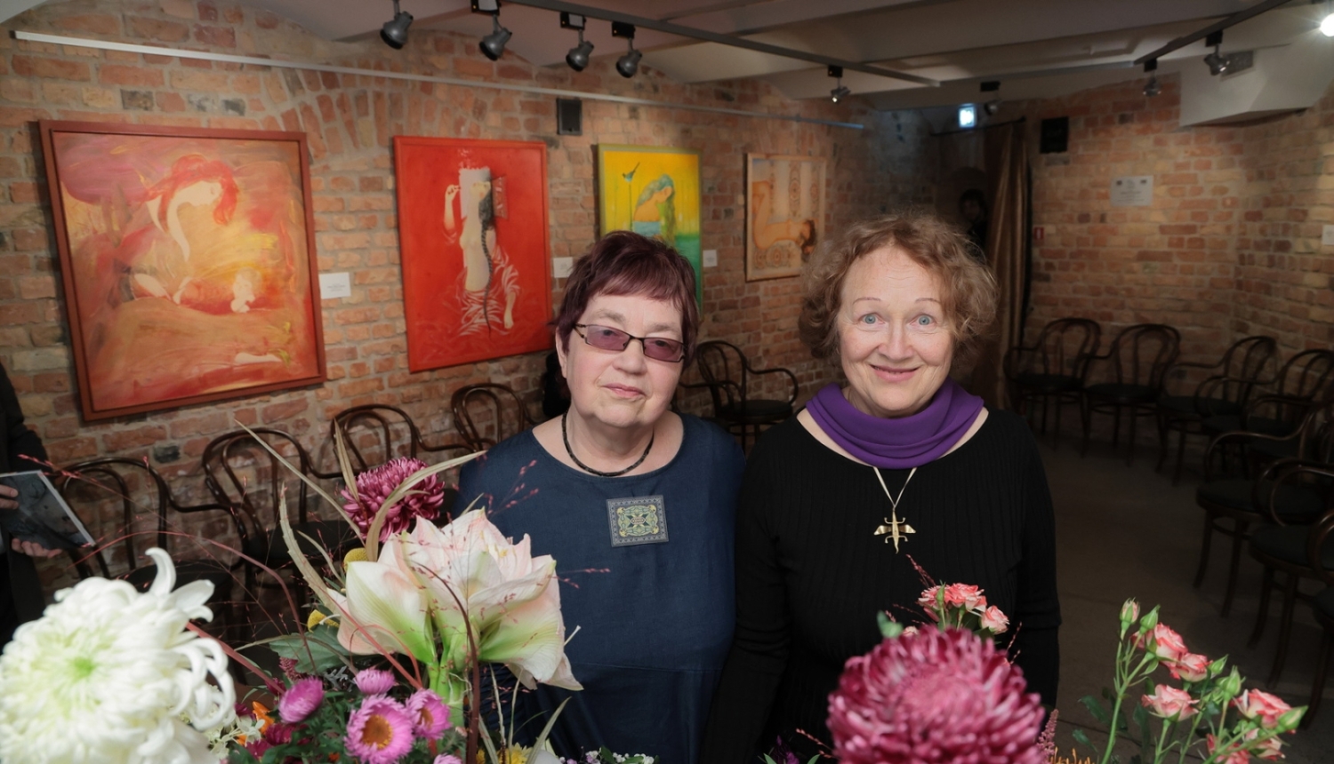Mākslinieces Inese Brants un Irina Vorkale