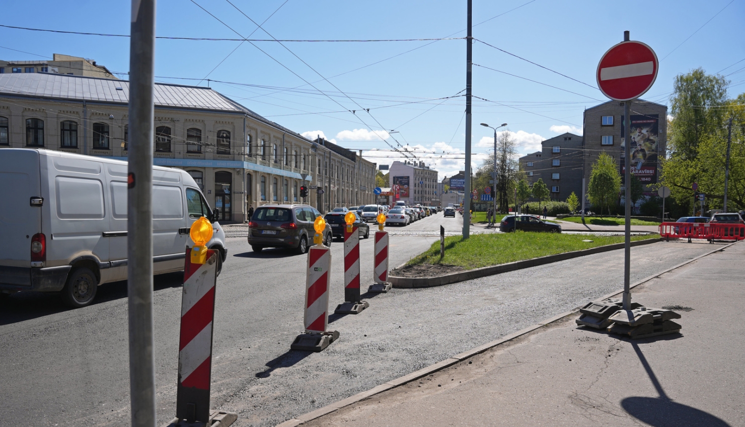 Remontdarbi Pērnavas ielā