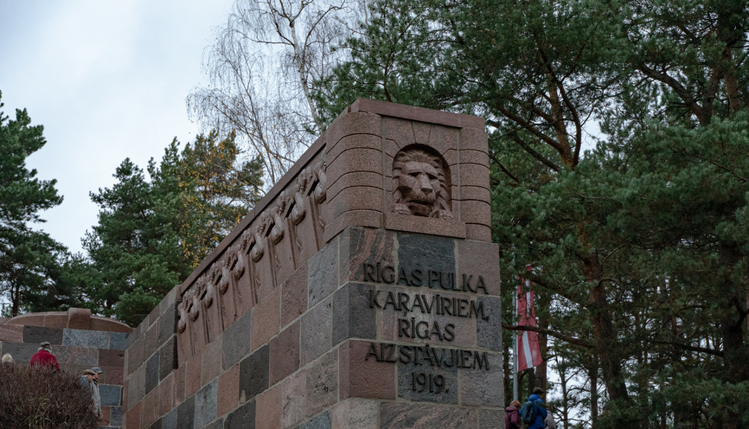 Sudrabkalniņš
