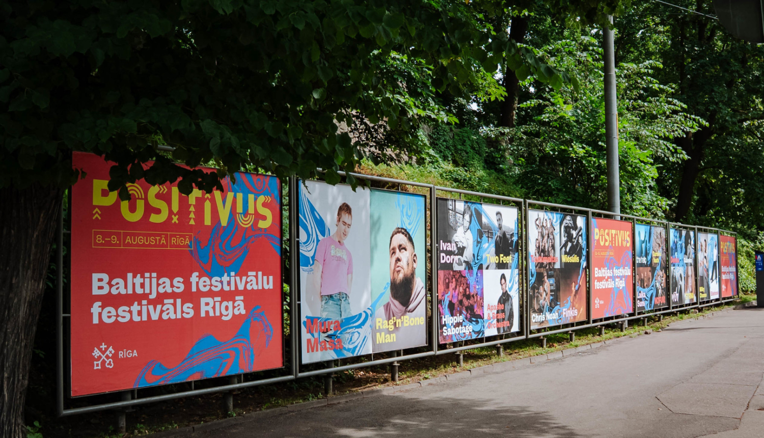 Positivus festivāla plakāti pilsētvidē