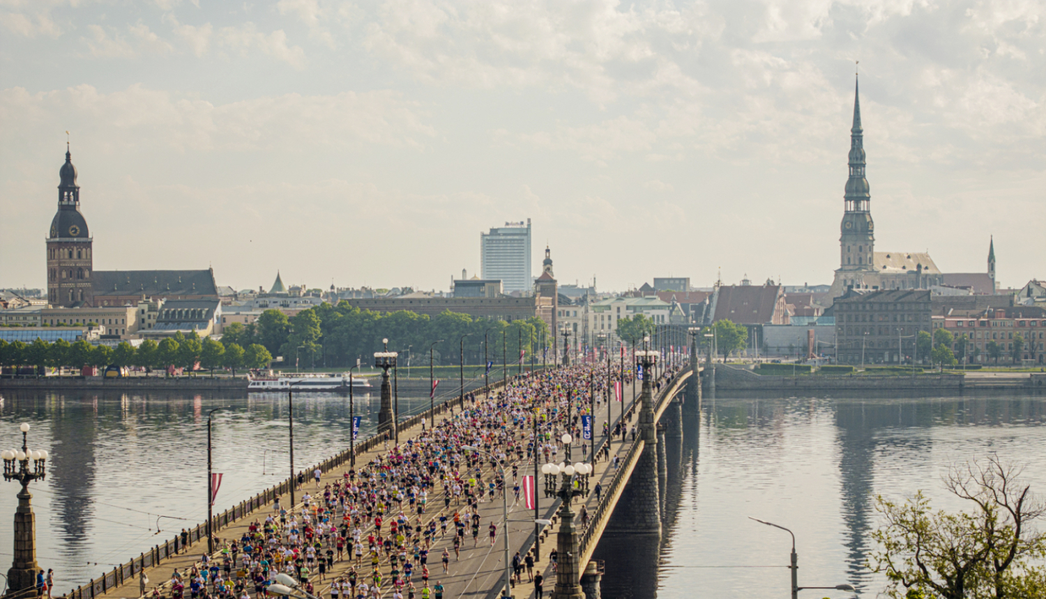 Rimi Rīgas maratons uz Akmens tilta