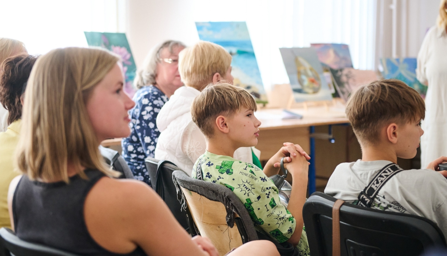 Senioru un skolēnu kopīgās latviešu valodas nodarbības programmas noslēguma pasakums