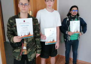 Skolēni vasaras darbā pašvaldībā