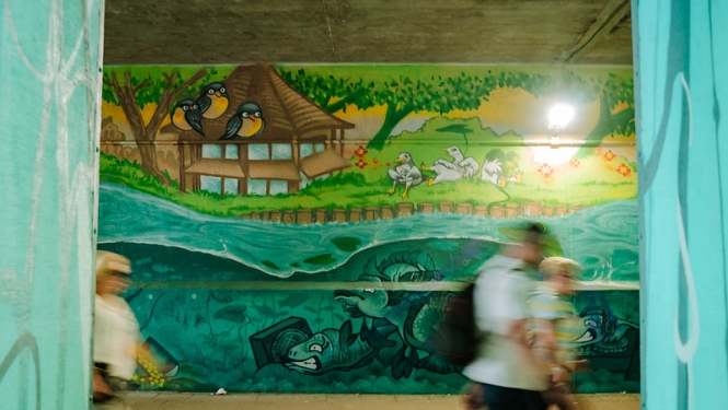 Murālis Stacijas tunelī