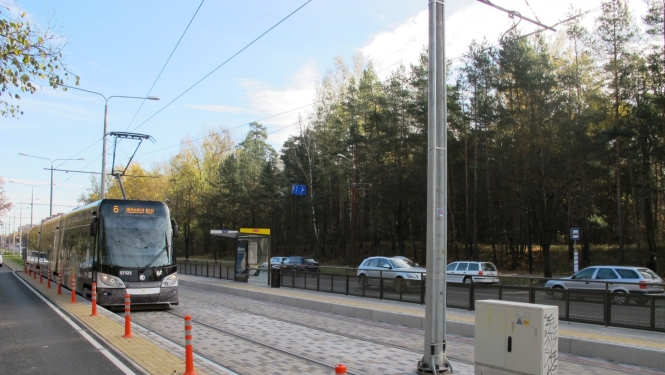 Tramvajs pieturā