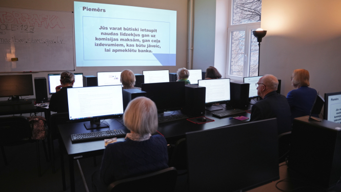 Rīdzinieki apgūst digitālās prasmes