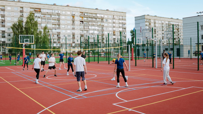 Rīgas Ziemeļvalstu ģimnāzijas sporta laukums