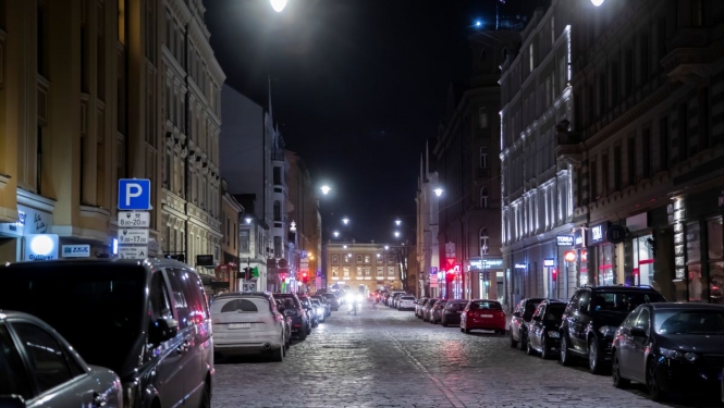 Rīgas iela vakarā