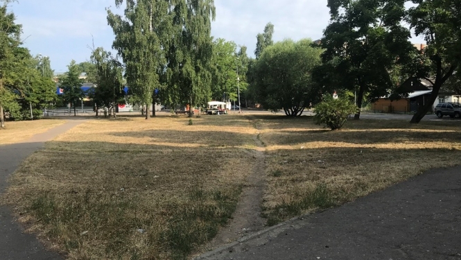 Parādes un Plēksnes ielas krustojums