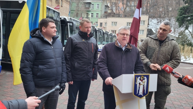 Rīgas domes pārstāvji un Kijivas pārstāvji