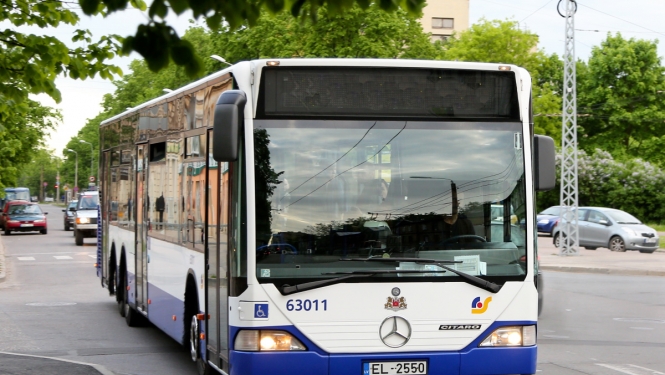 autobuss