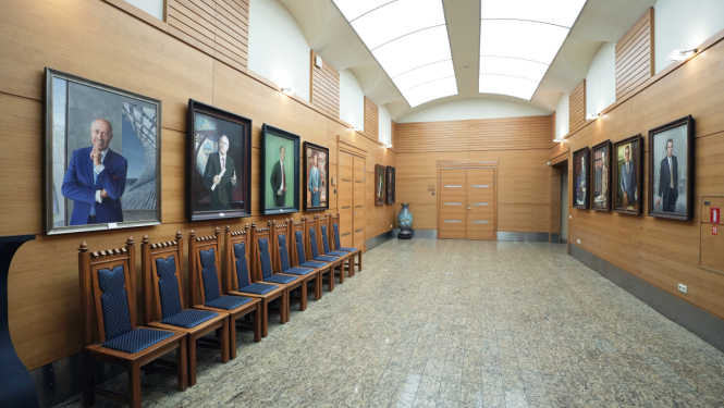 Bijušo mēru portretu galerija