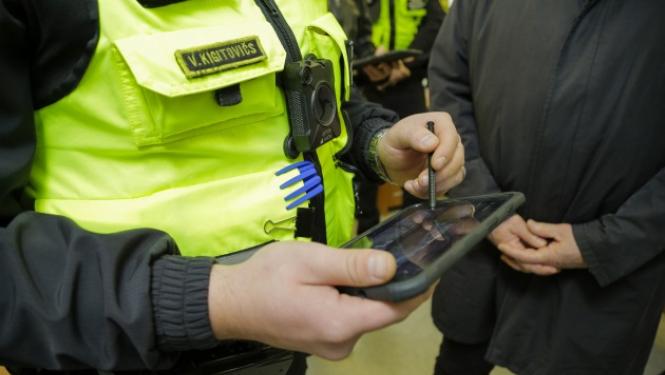 Rīgas pašvaldības policijas darbinieki
