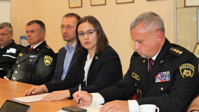 Rīgas domes priekšsēdētāja vietniece Linda Ozola tiekas ar Rīgas pašvaldības policijas priekšnieku Juri Lūkasu 