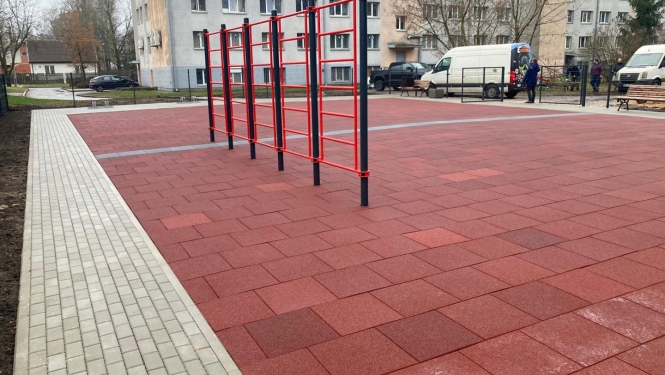 Ķengaraga apkaimes projekts - sporta laukums