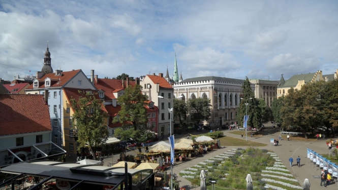 Līvu laukums