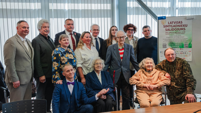 Preses konferences dalībnieki