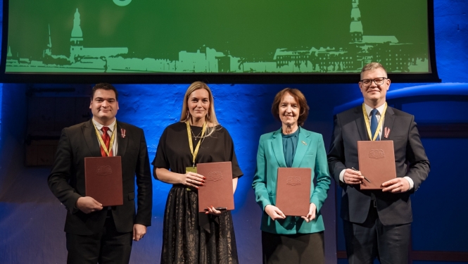 Rīgas domes vadībā un VARAM ministre