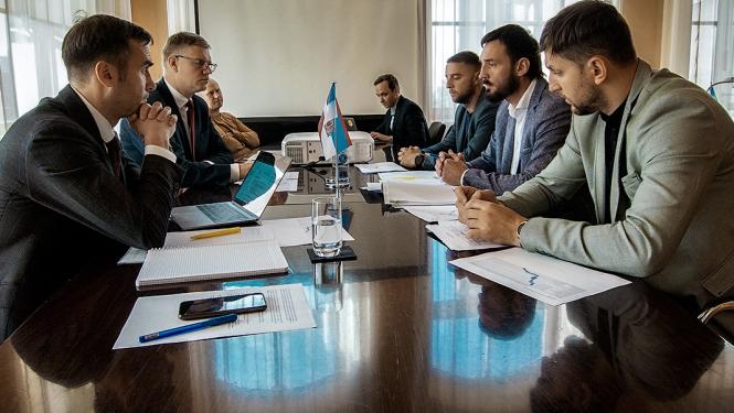 Rīgas domes vadība tiekas ar Satiksmes departamenta pārstāvjiem