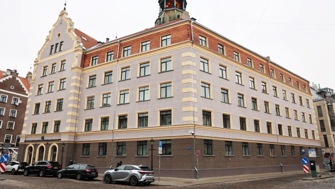 renovēts nams Grēcinieku ielā