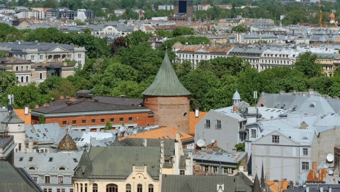 Vecrīgas jumti, pulvertornis