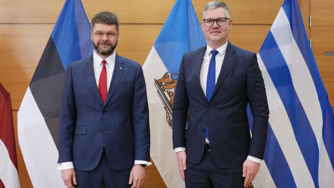 Tallinas mērs Jevgeņijs Osinovskis un Rīgas domes priekšsēdētājs Vilnis Ķirsis