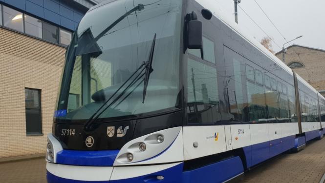 Zemās grīdas tramvajs