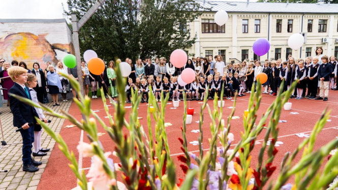 Zinību diena skolā