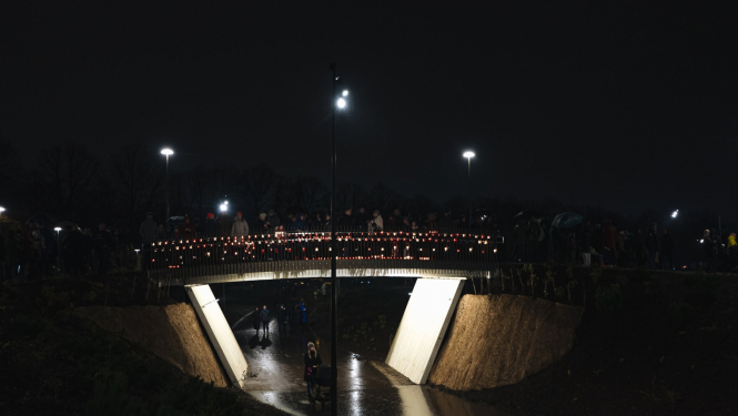 Gaismiņas  Uzvaras parkā 11.novembrī