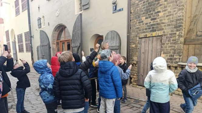 Biedrības “Cita Rīga” projekts “’Urbānā kultūras mantojuma koprade kopā ar bērniem” 