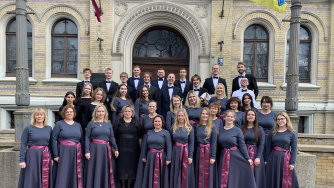 Koncertorganizācijas “Ave Sol” kamerkoris “Motus”