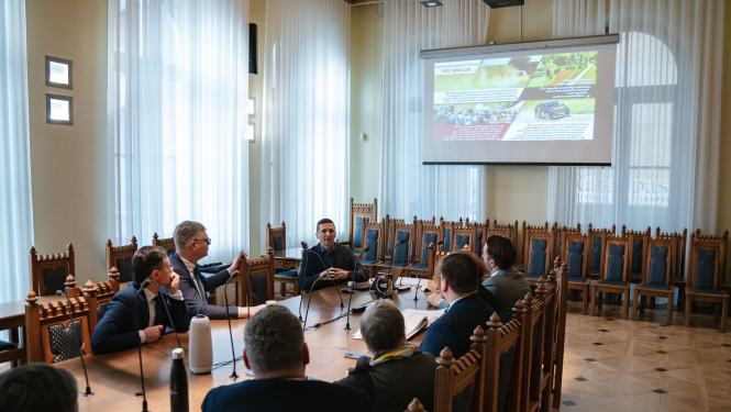 Rīgas domē viesojās “RA Events” direktors Raimonds Strokšs