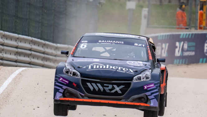 Rallijkrosa automašīna