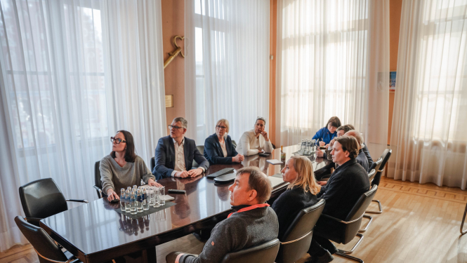 Sanāksmes dalībnieki