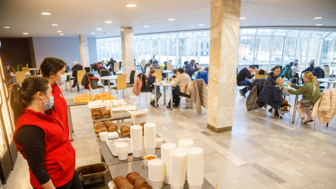 Atbalsta centra ēdinātāji