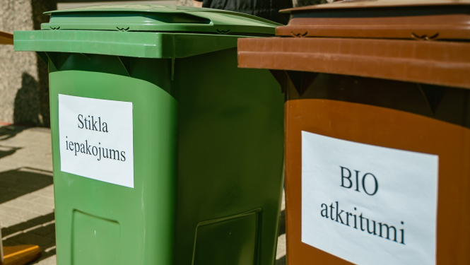 atkritumu konteineri