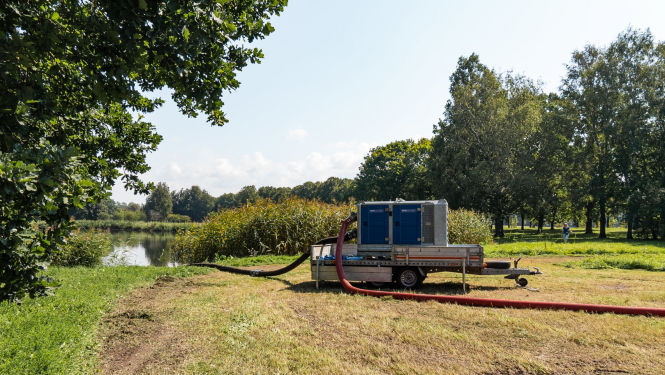 Atsūknē netīro ūdeni