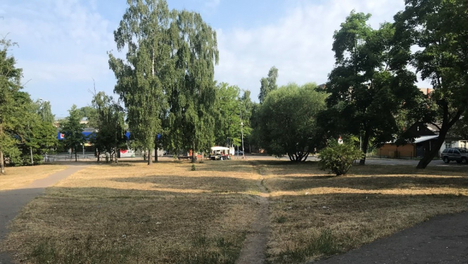 Parādes un Plēksnes ielas krustojums