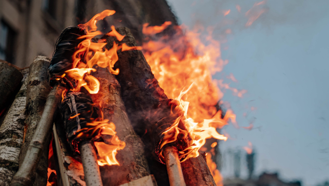 Barikāžu ugunskurs Doma laukumā